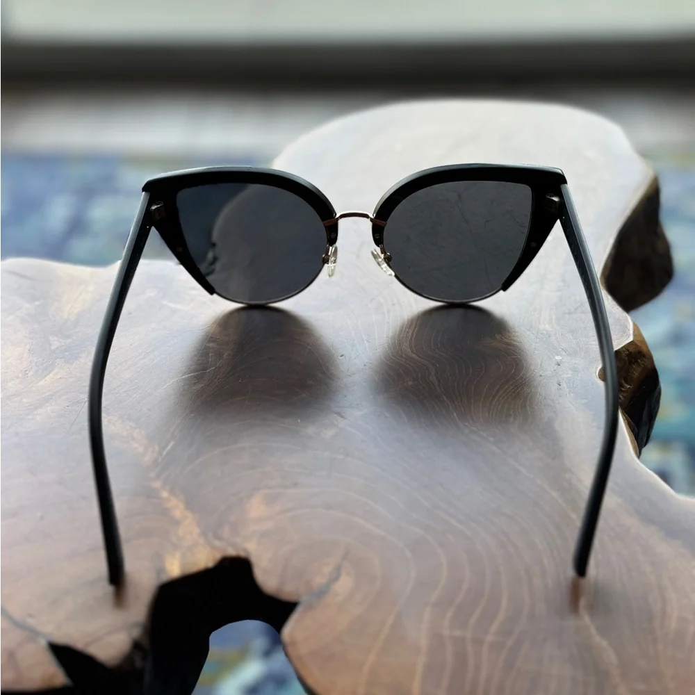 Quay Australia Matte Black Cat Eye Sunglasses - Picture 4 of 9